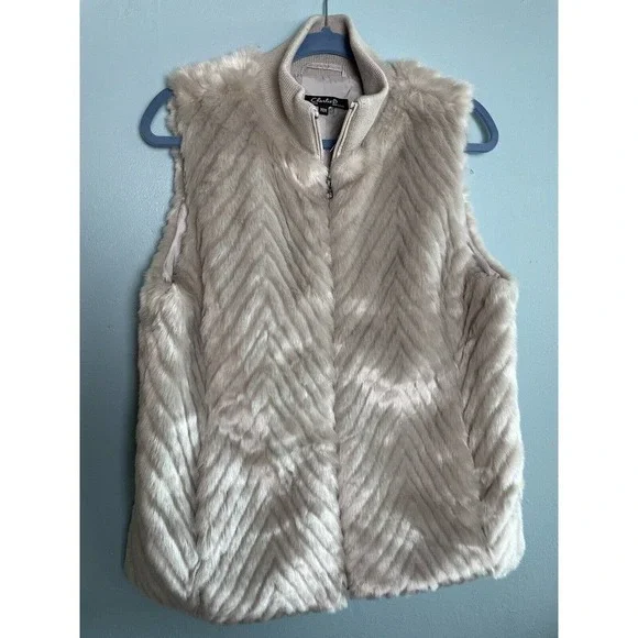 Charlie B Faux Fur Puffer Vest Chevron Zip Front GORGEOUS Super Soft Size M Med - Picture 1 of 7